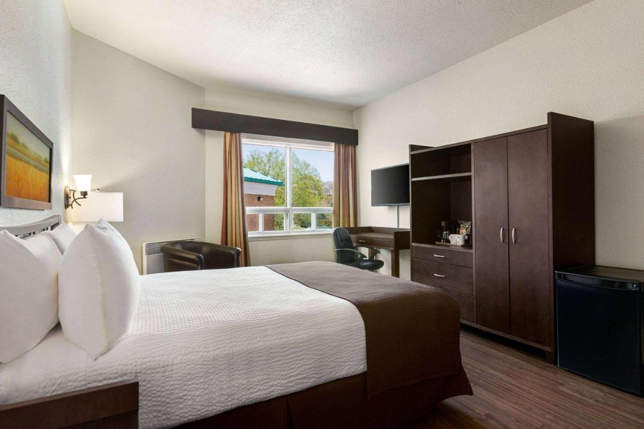 Days Inn By Wyndham Montmagny Exterior foto