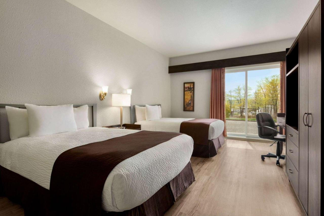 Days Inn By Wyndham Montmagny Exterior foto